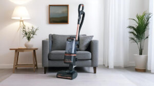 The Best Quality Powerful Shark Stratos Upright Vacuum Cleaner for All Household Need | Homiqo Review